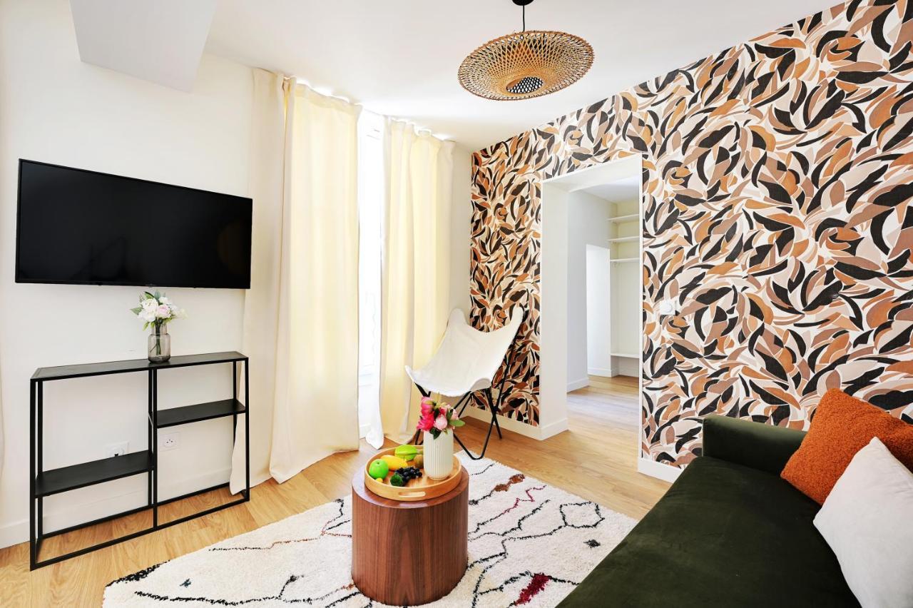 Mb-145-temple-3bg Hotel *