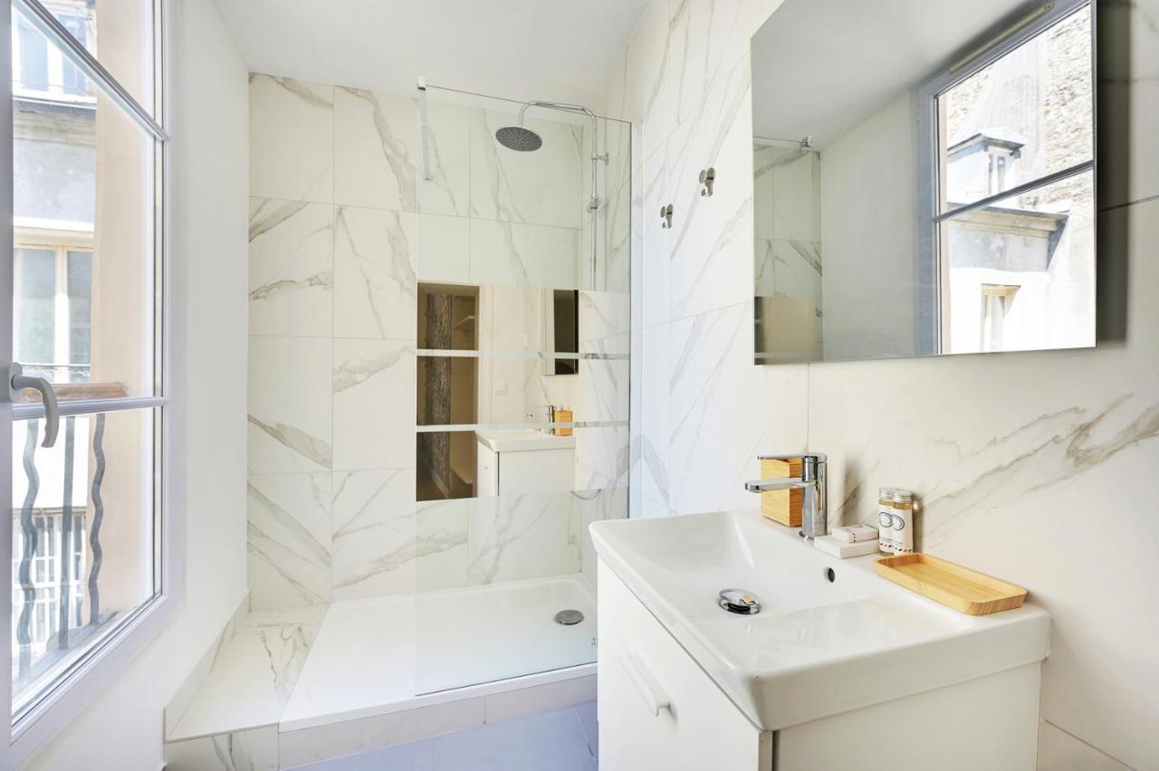 Hotel Mb-145-temple-3bg